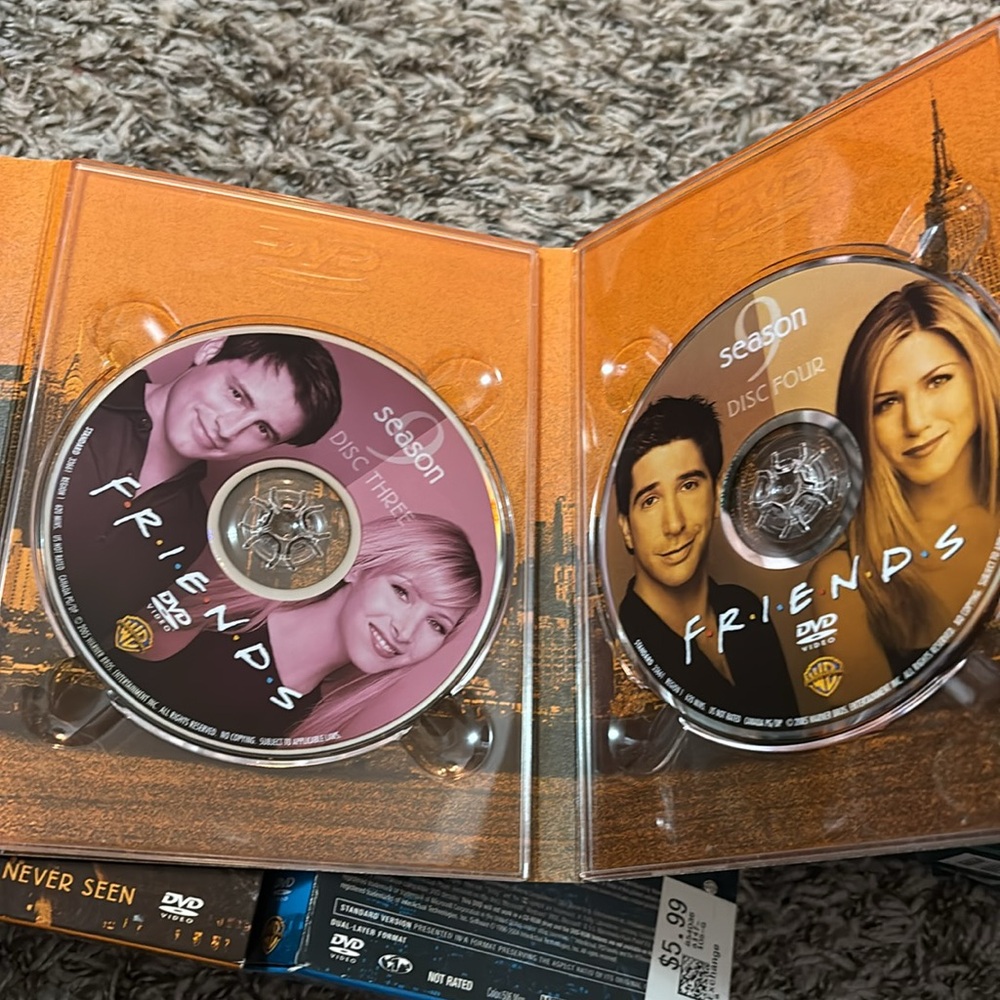 Friends seasons 1-6, 8-10 DVD’s EUC - Picture 17 of 17